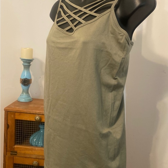 ➕ZENANA Criss-Cross Front Tank Top. Color: Sage - Picture 2 of 8